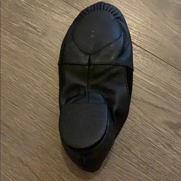 Size 2.5 black Bloch jazz shoes - Picture 2 of 3